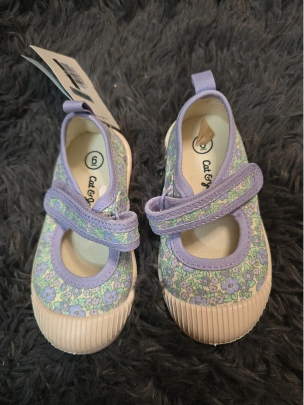 Size 6 brand new shoes from target item. 1636 box 9